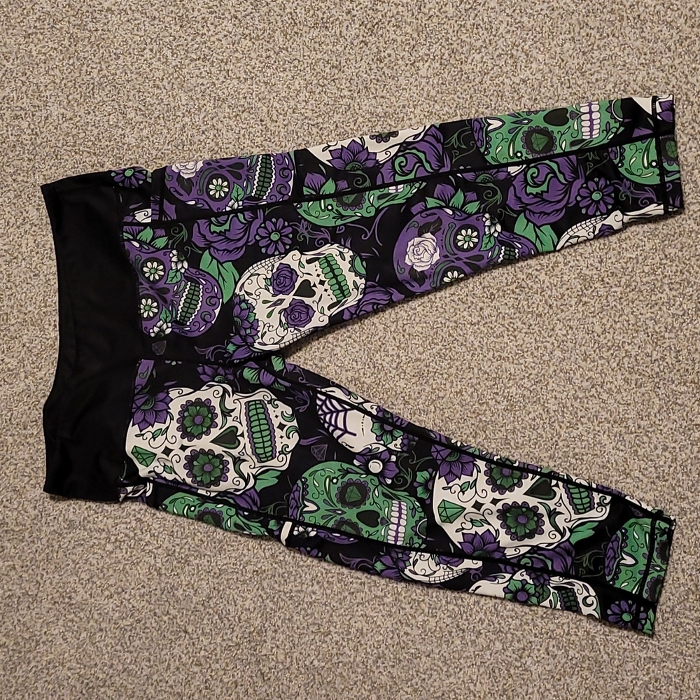 Constantly Varied Gear XL capris
